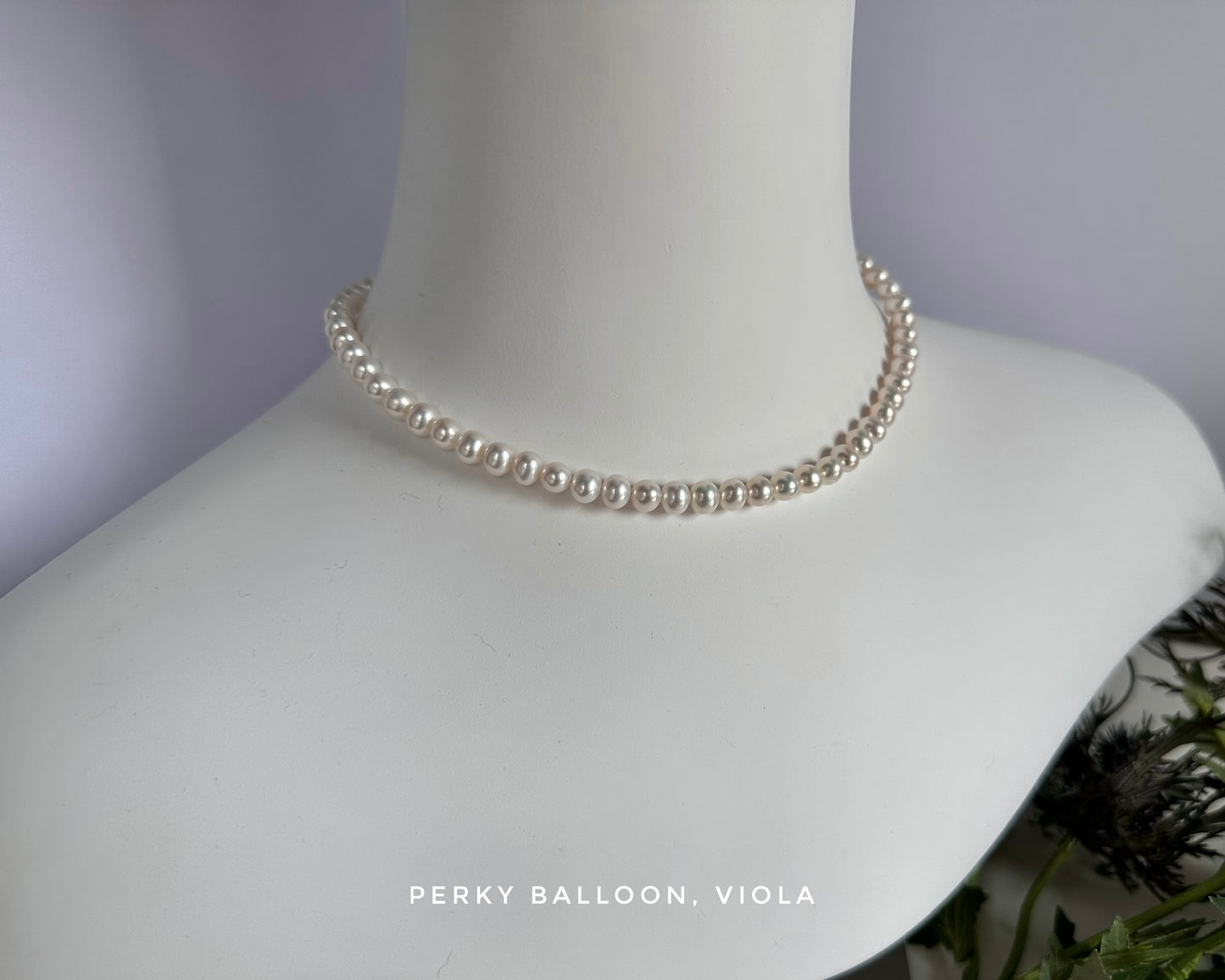 Viola necklace