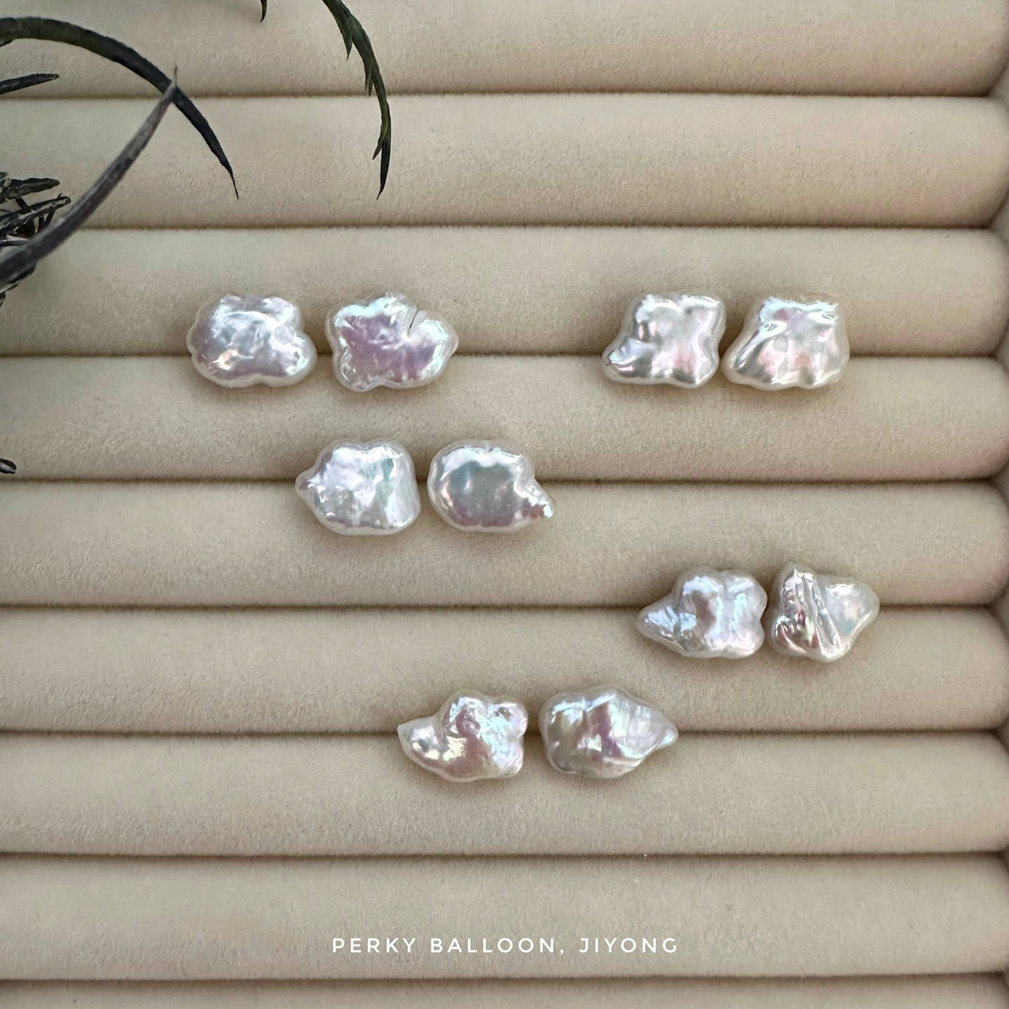Jiyong earrings
