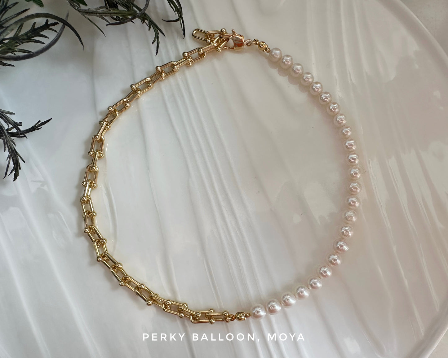 Moya necklace