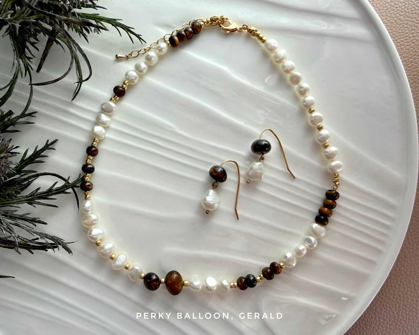 Gerald necklace earrings
