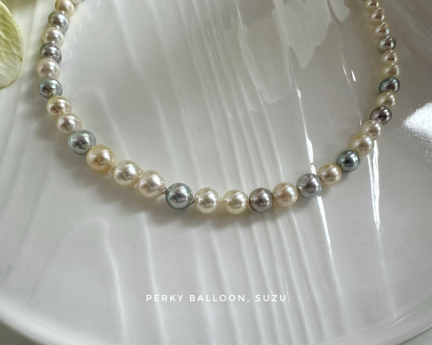 Suzu necklace