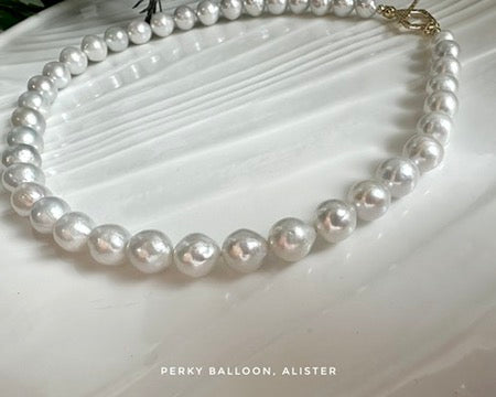 Alister necklace