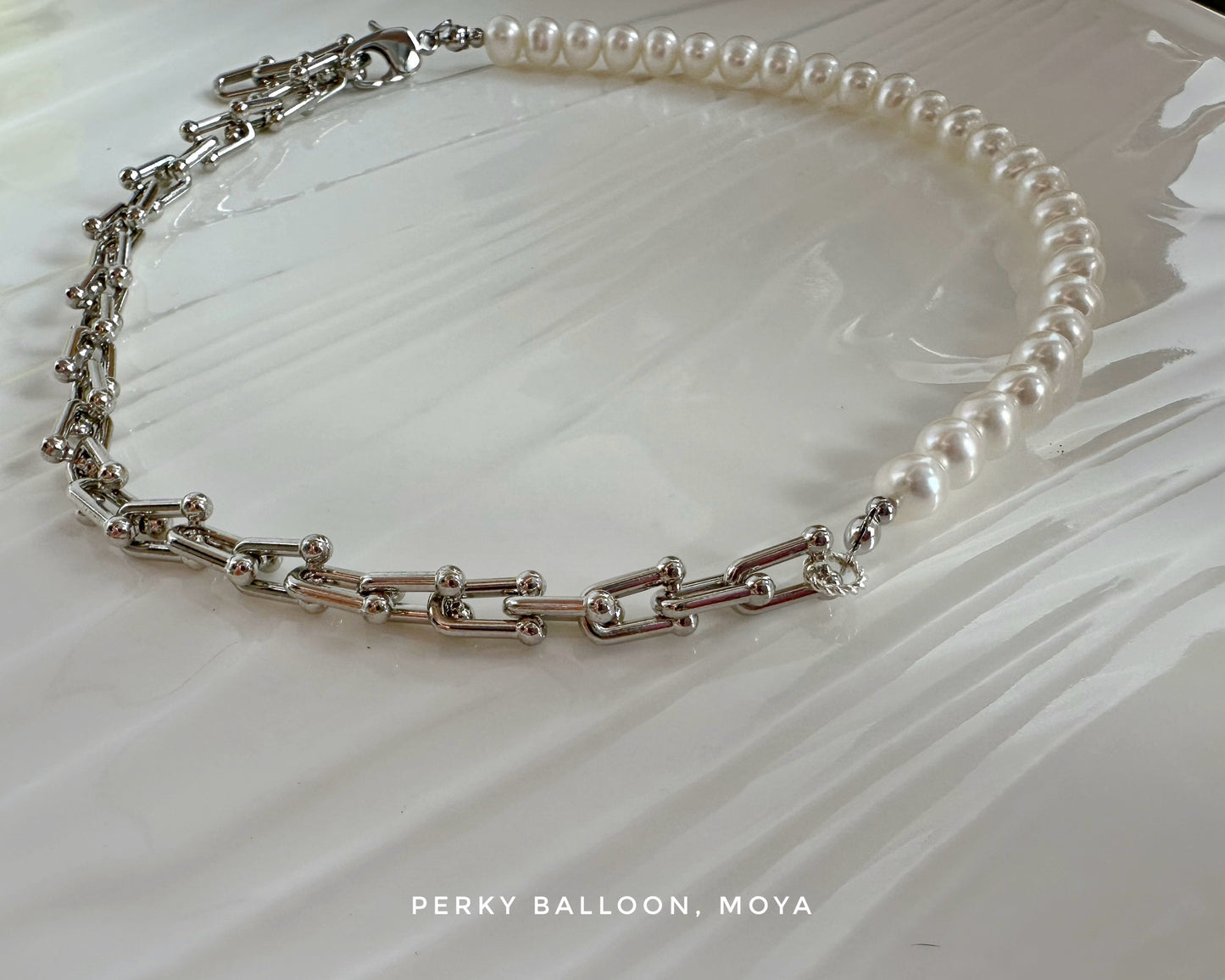 Moya necklace