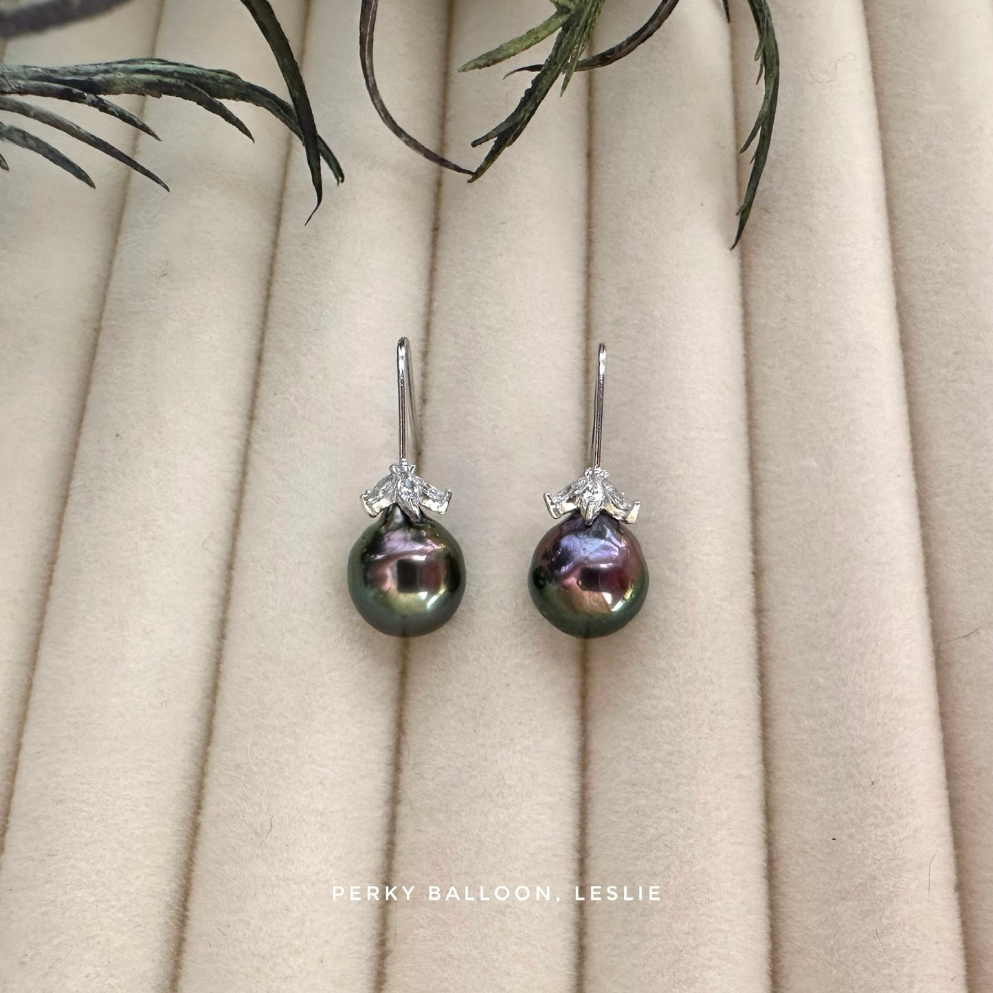 Leslie earrings