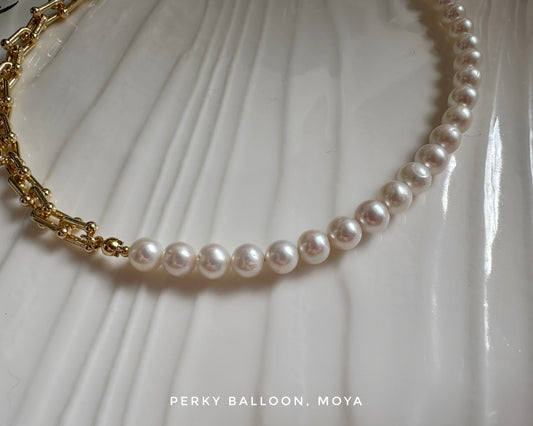 Moya necklace