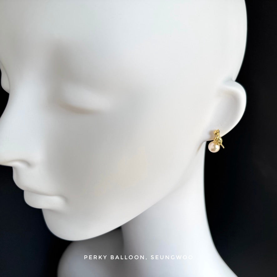 Seungwoo Akoya earrings