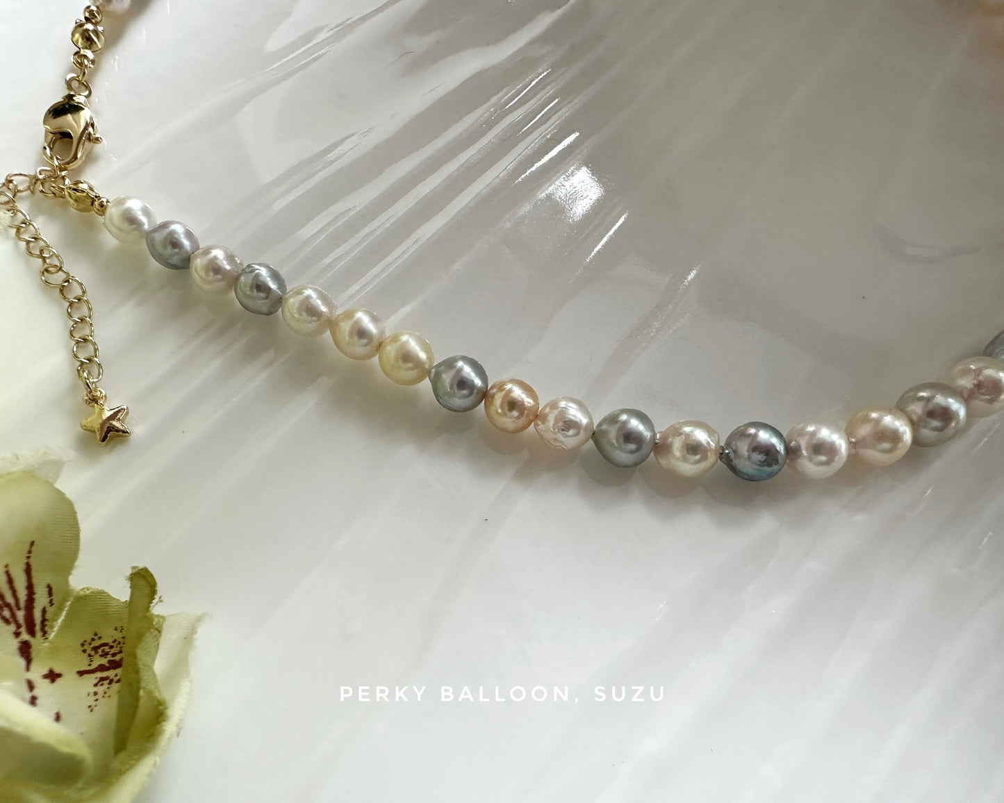 Suzu necklace