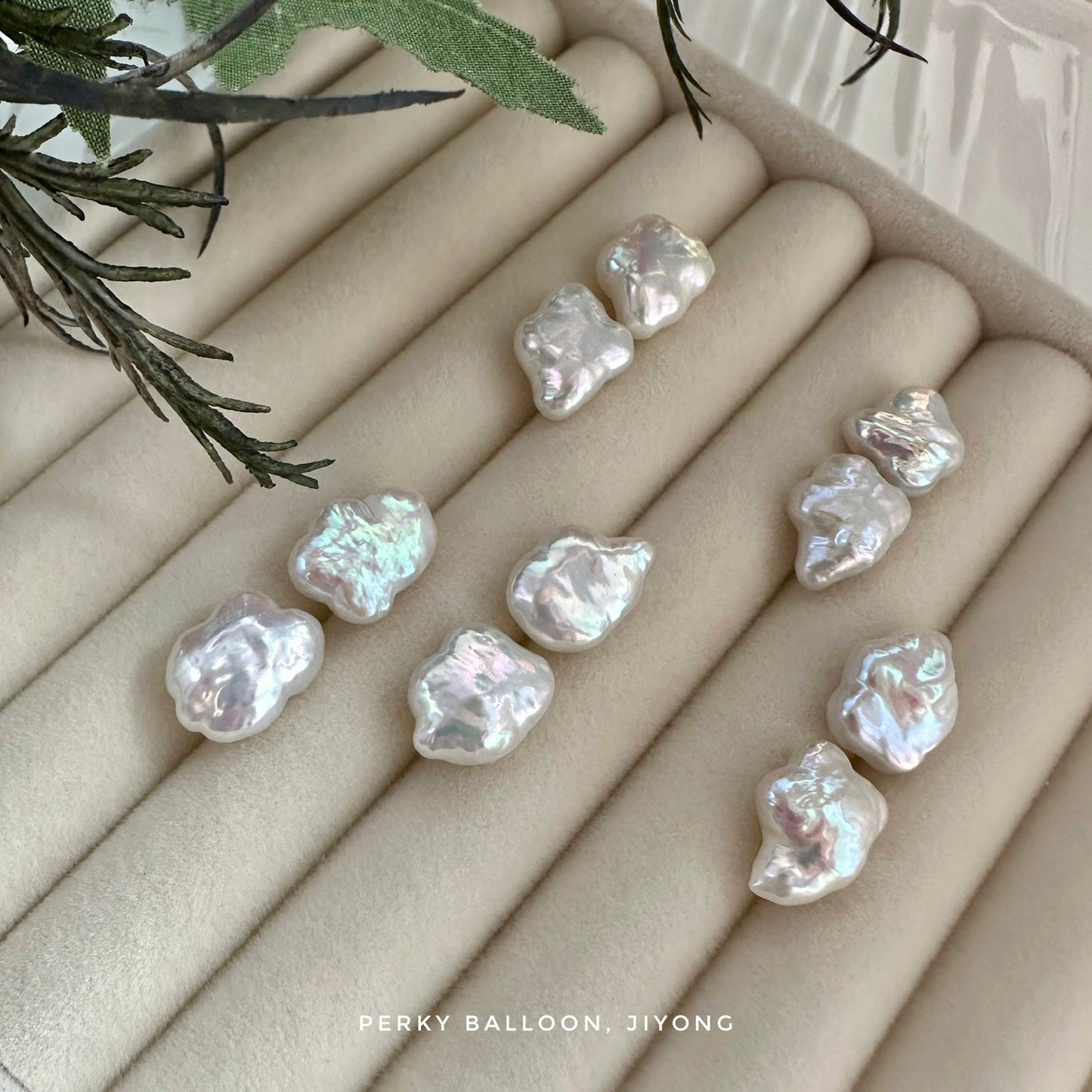 Jiyong earrings