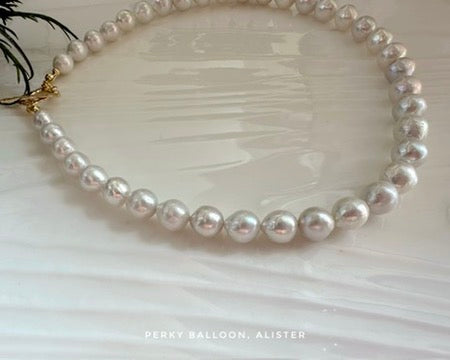 Alister necklace