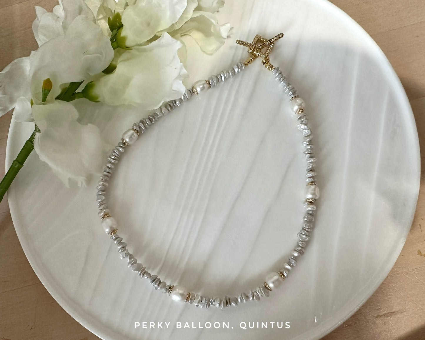 Quintus necklace