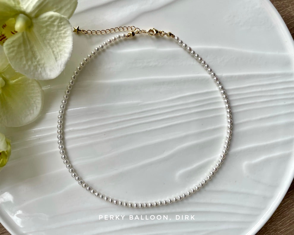 Dirk necklace