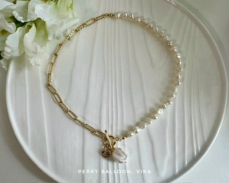 Vika necklace