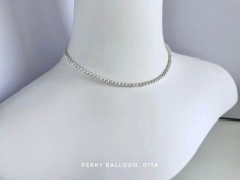 Dita necklace