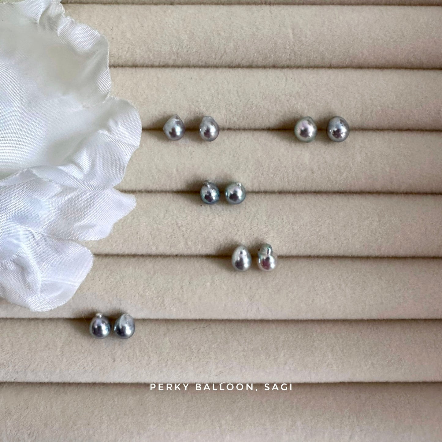 Sagi earrings