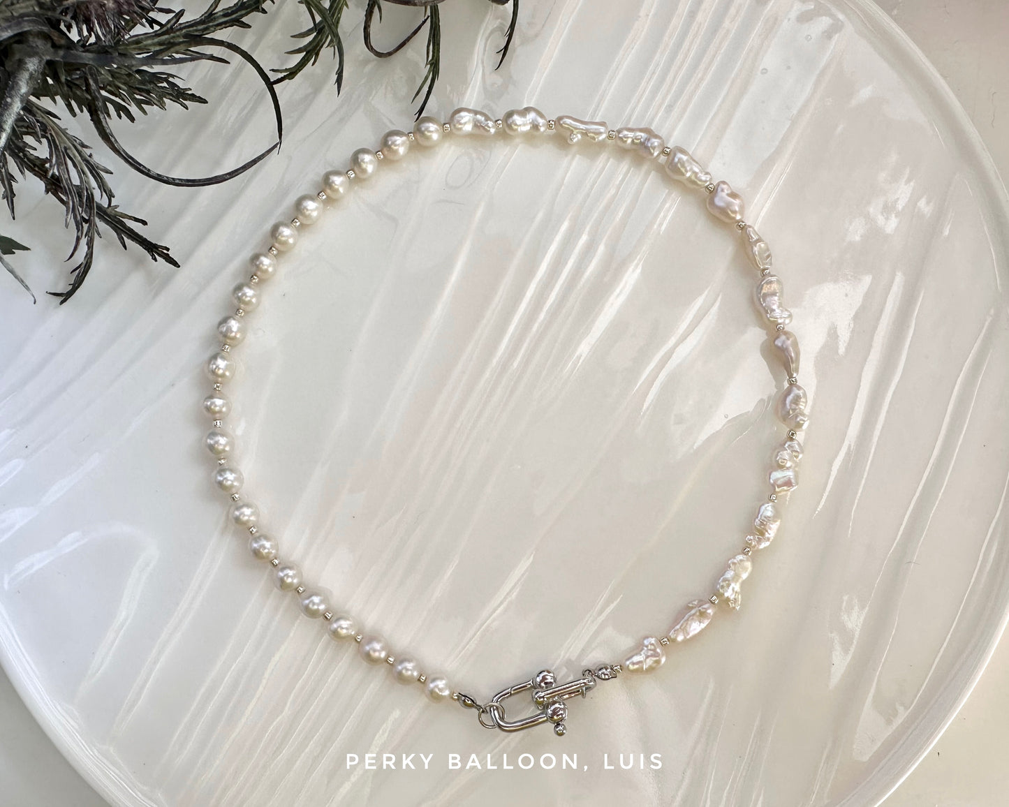 Luis necklace