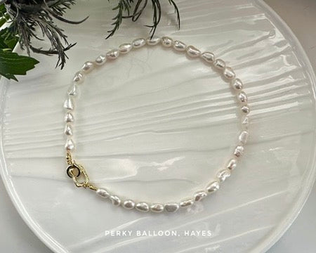 Hayes necklace