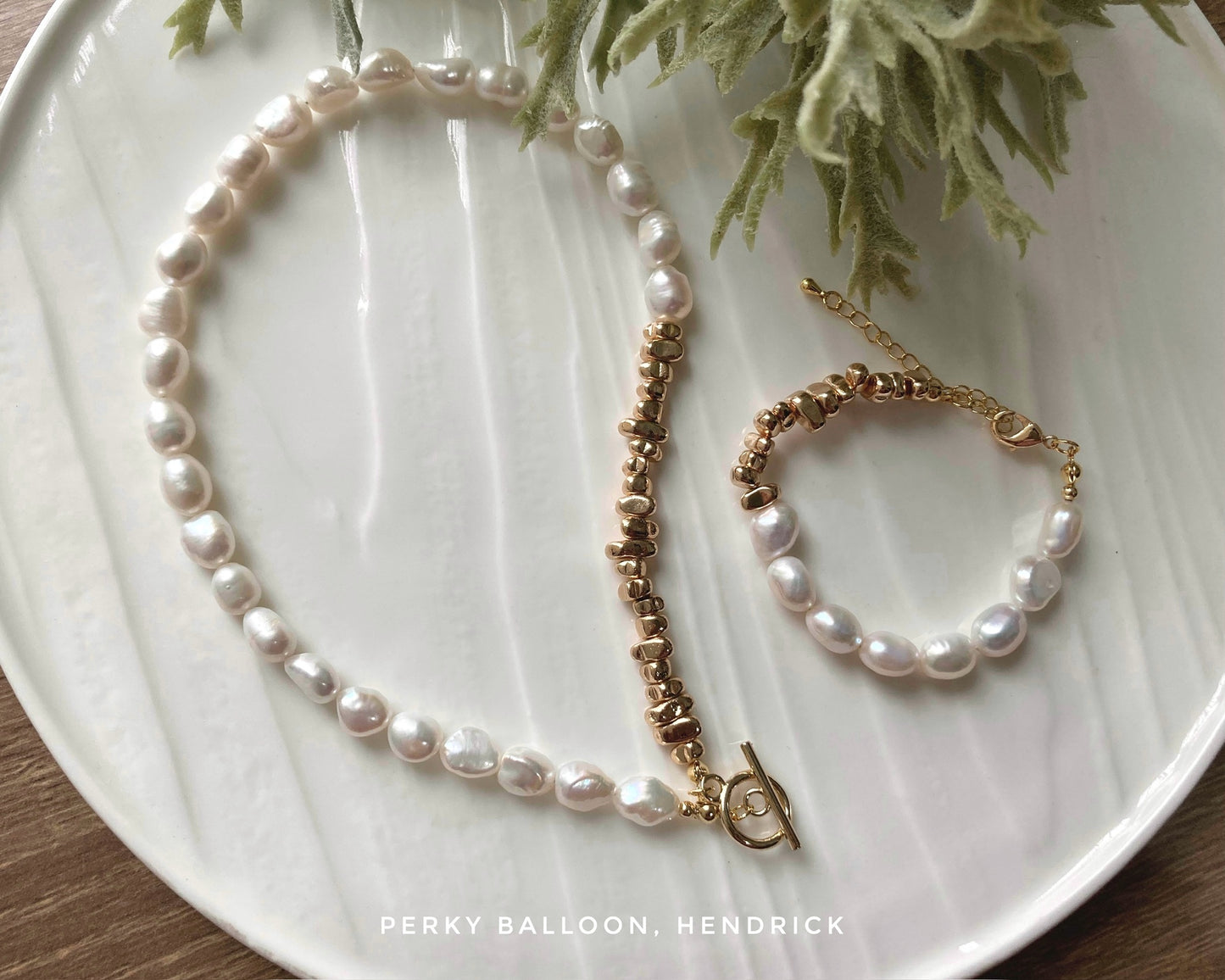 Hendrick necklace bracelet