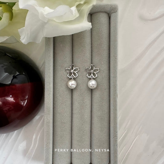 Neysa earrings