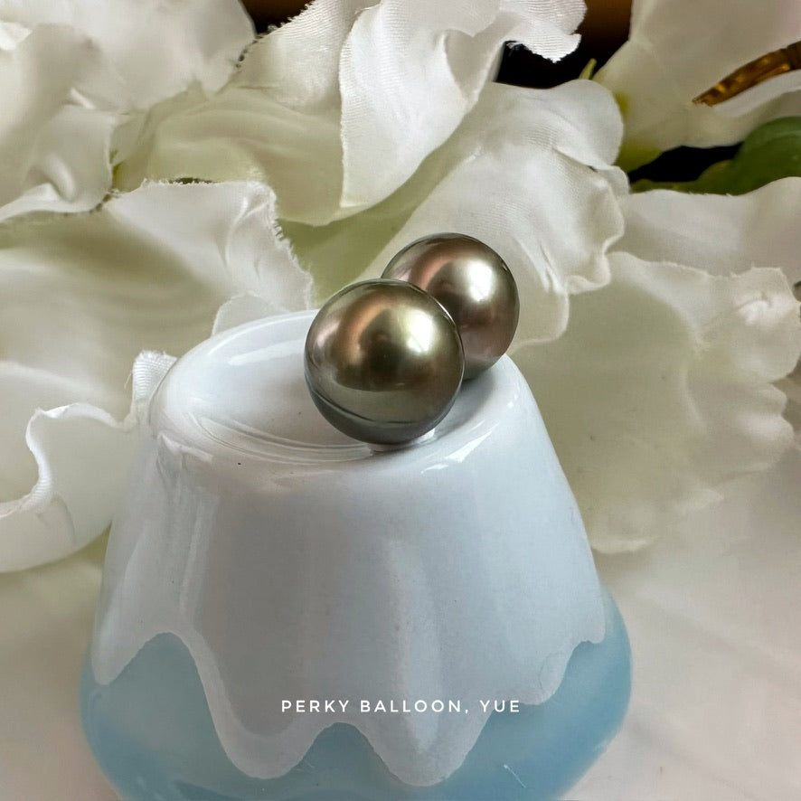 Yue earrings