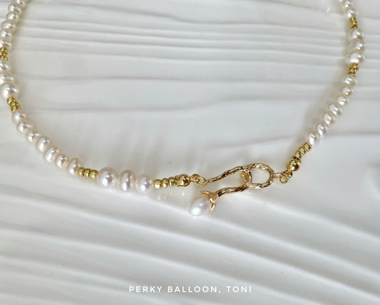 Toni necklace