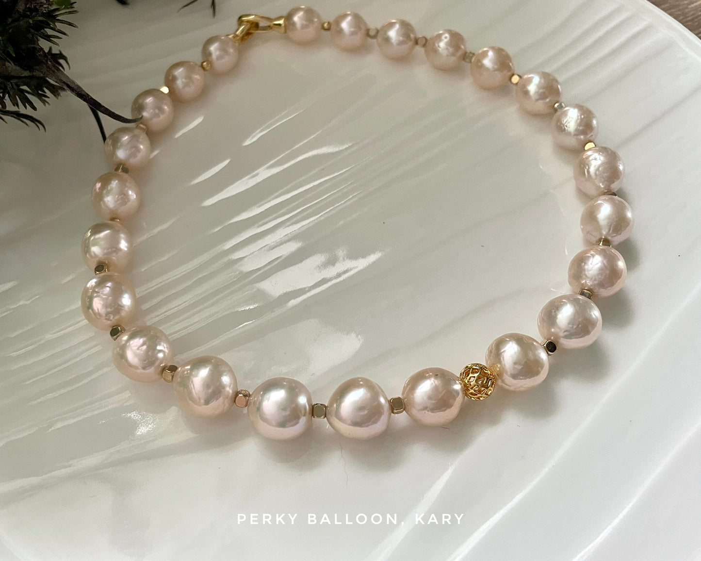 Kary necklace