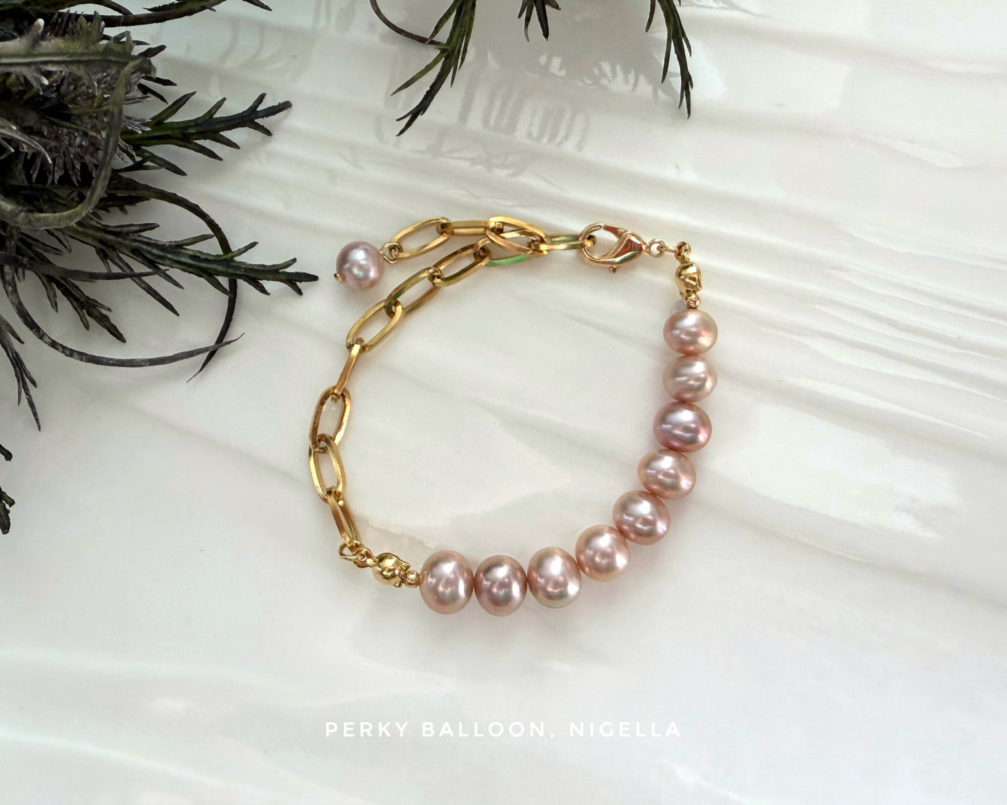 Nigella bracelet