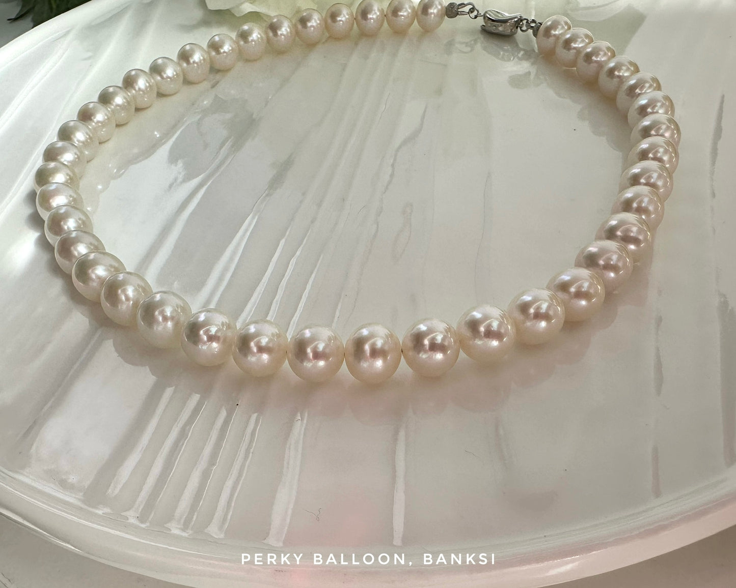 Banksi necklace
