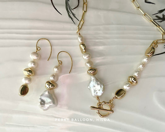 Hilda necklace earrings