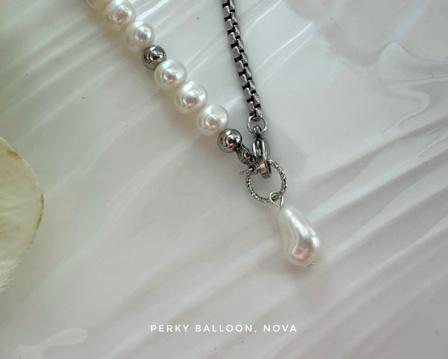 Nova necklace