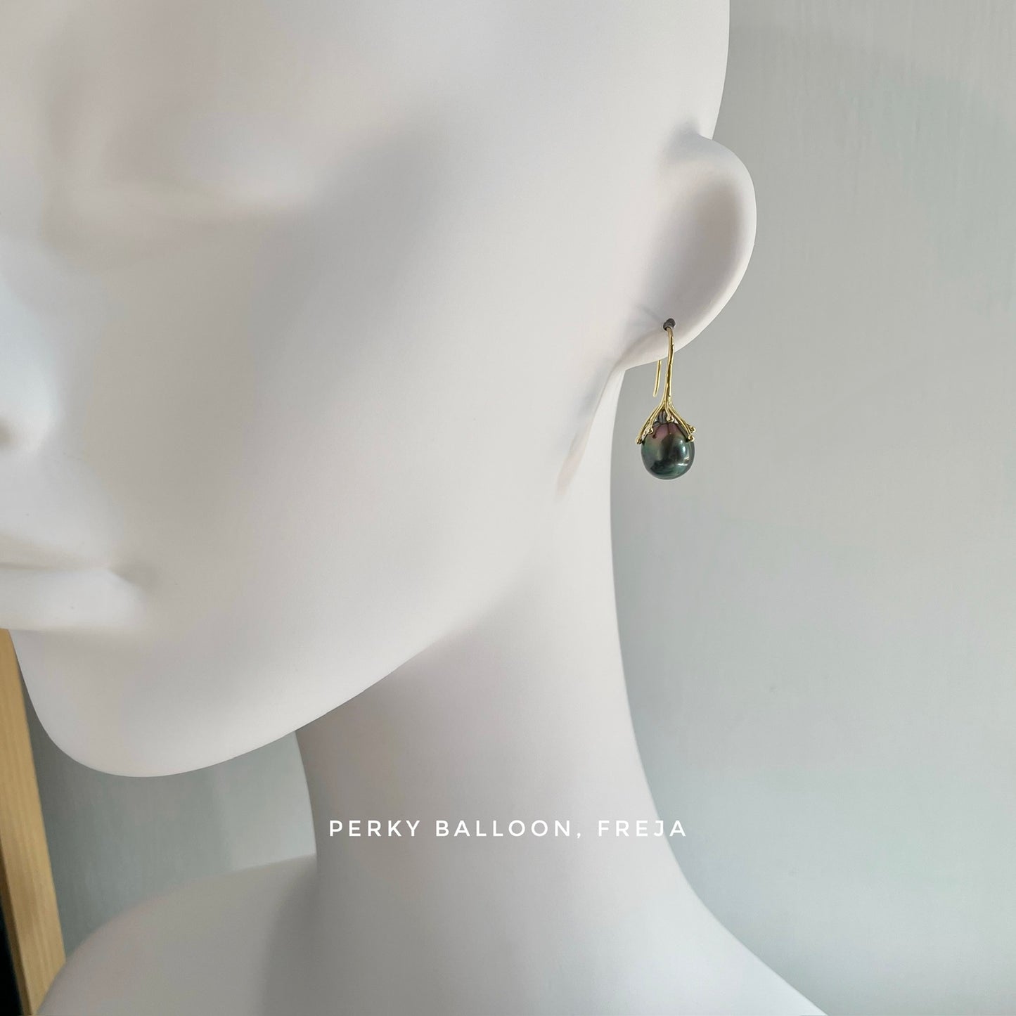 Freja earrings