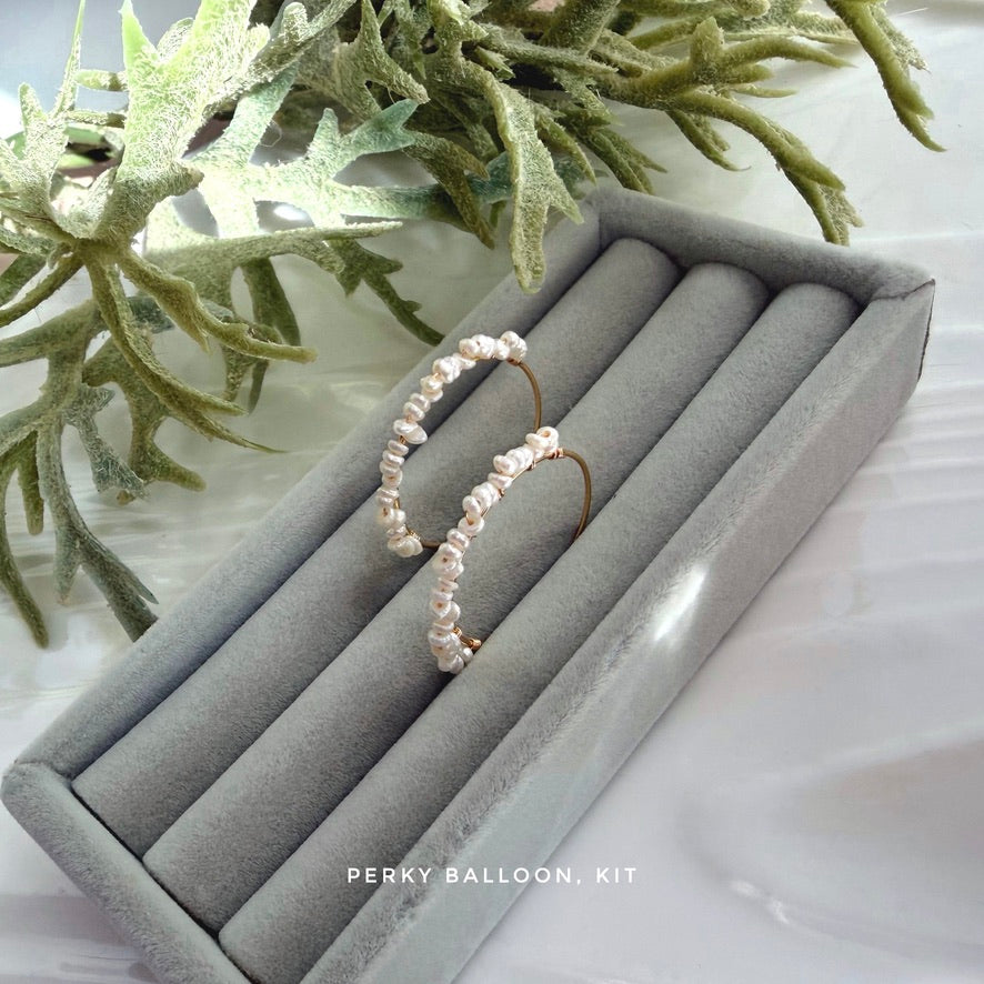 Kit earrings