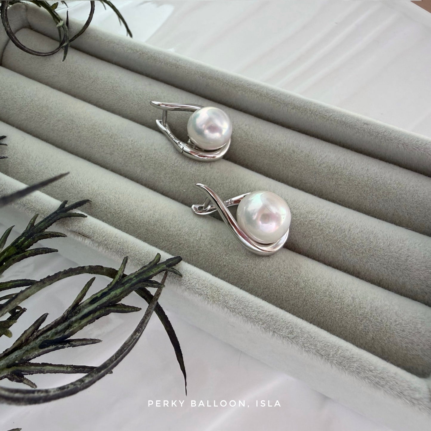 Isla earrings