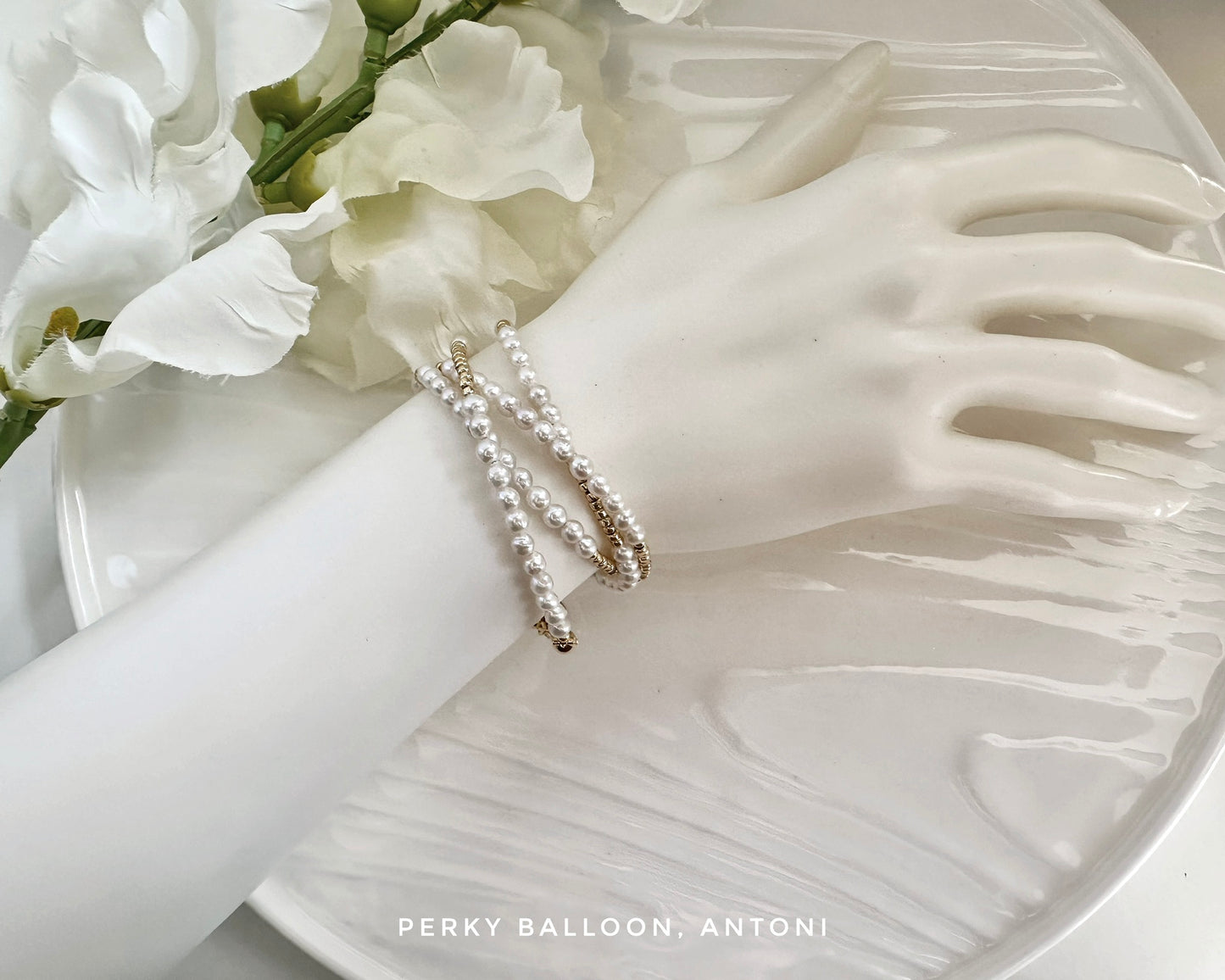 Antoni necklace bracelet