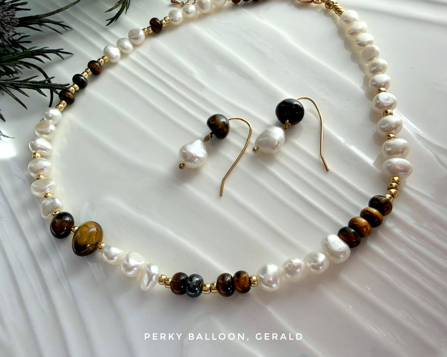 Gerald necklace earrings