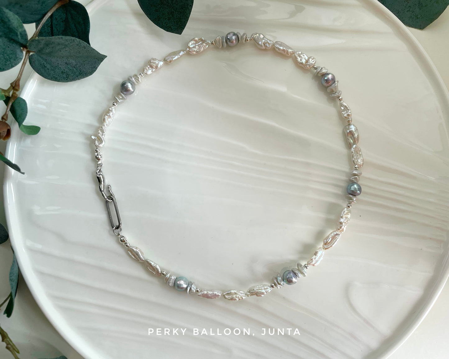 Junta necklace