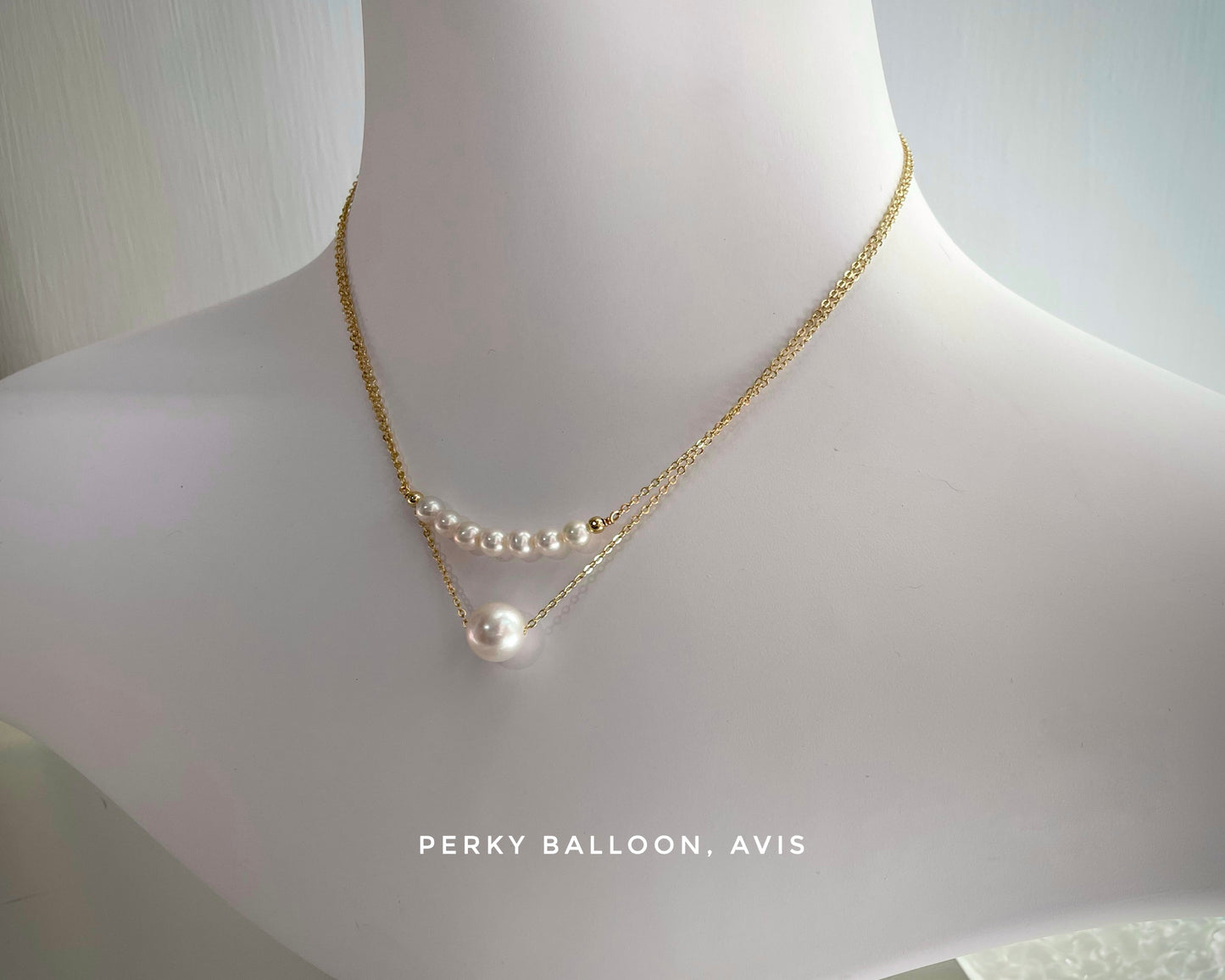 Avis necklace