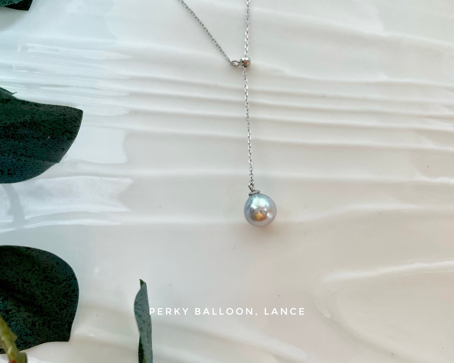 Lance necklace