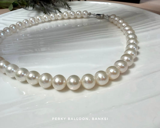 Banksi necklace