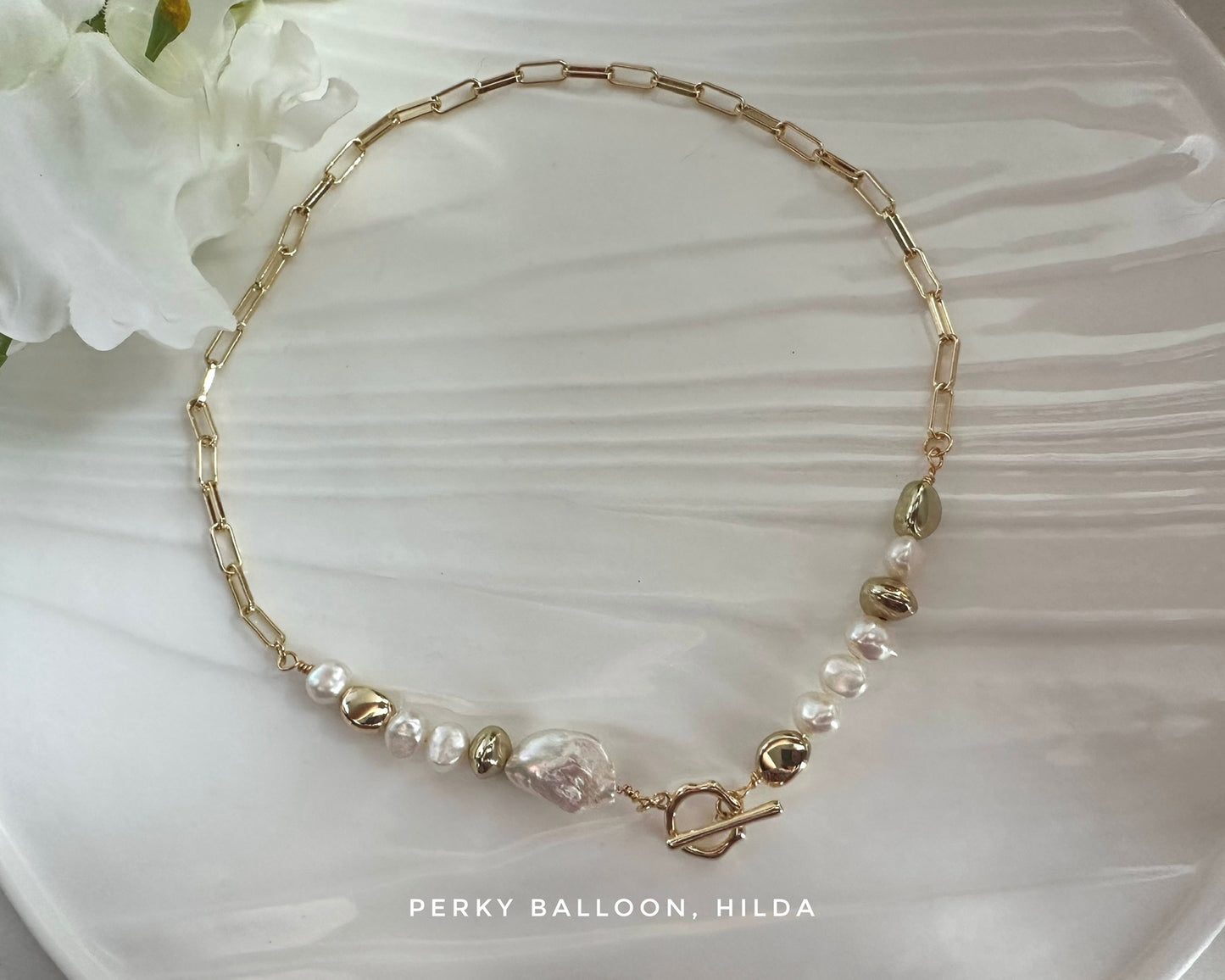 Hilda necklace