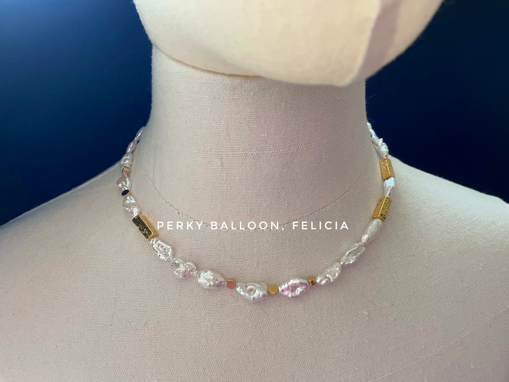 Felicia necklace