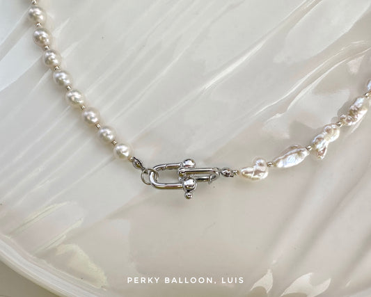 Luis necklace